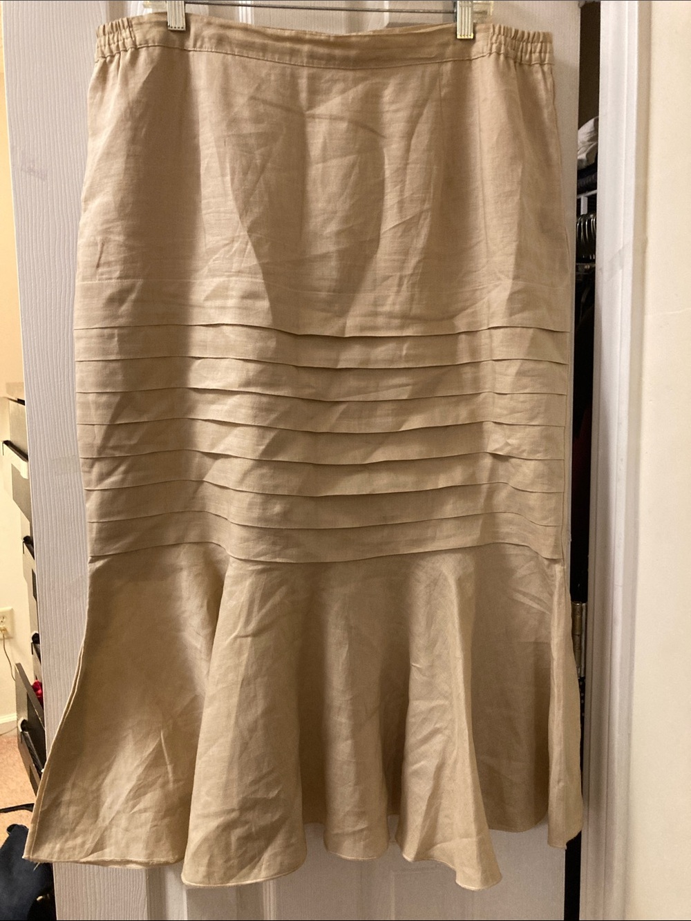LINO USA Beige Linen Skirt Pleated Flounce Skirt - Women's
Size 2XL